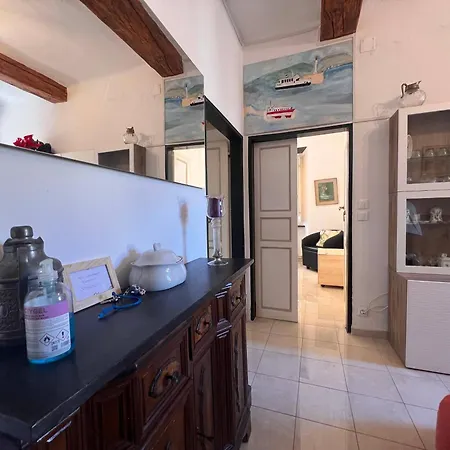 La Camoglina Apartment *